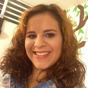 Meet your Posher, Zahira